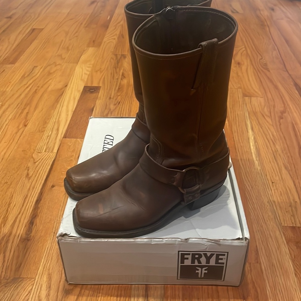 Frye western boots 8.5